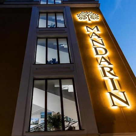 Hotel "Mandarin Clubhouse" Charkiv Exteriör bild
