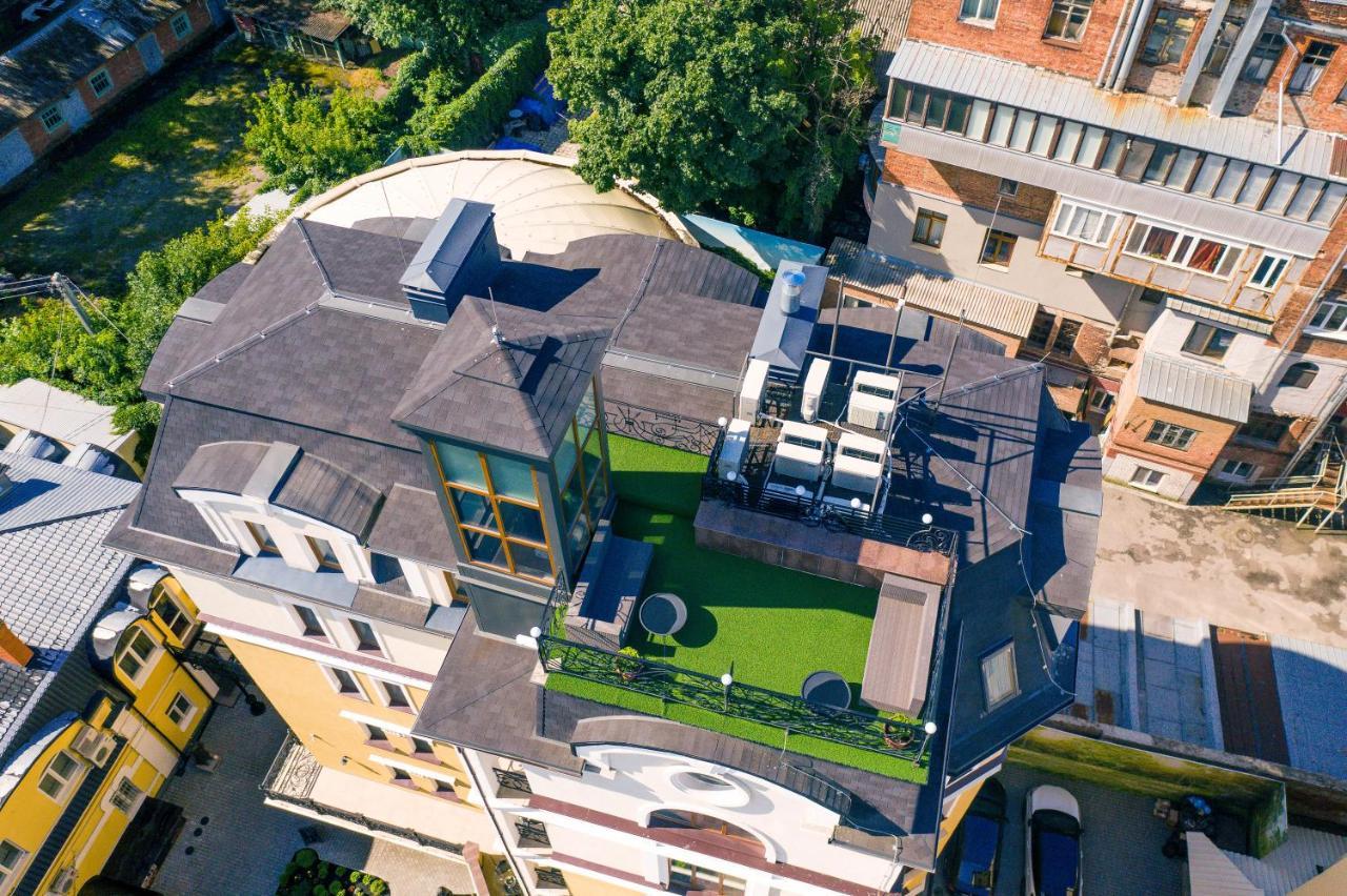 Hotel "Mandarin Clubhouse" Charkiv Exteriör bild