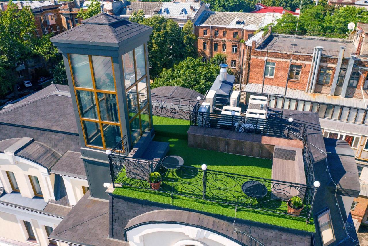 Hotel "Mandarin Clubhouse" Charkiv Exteriör bild