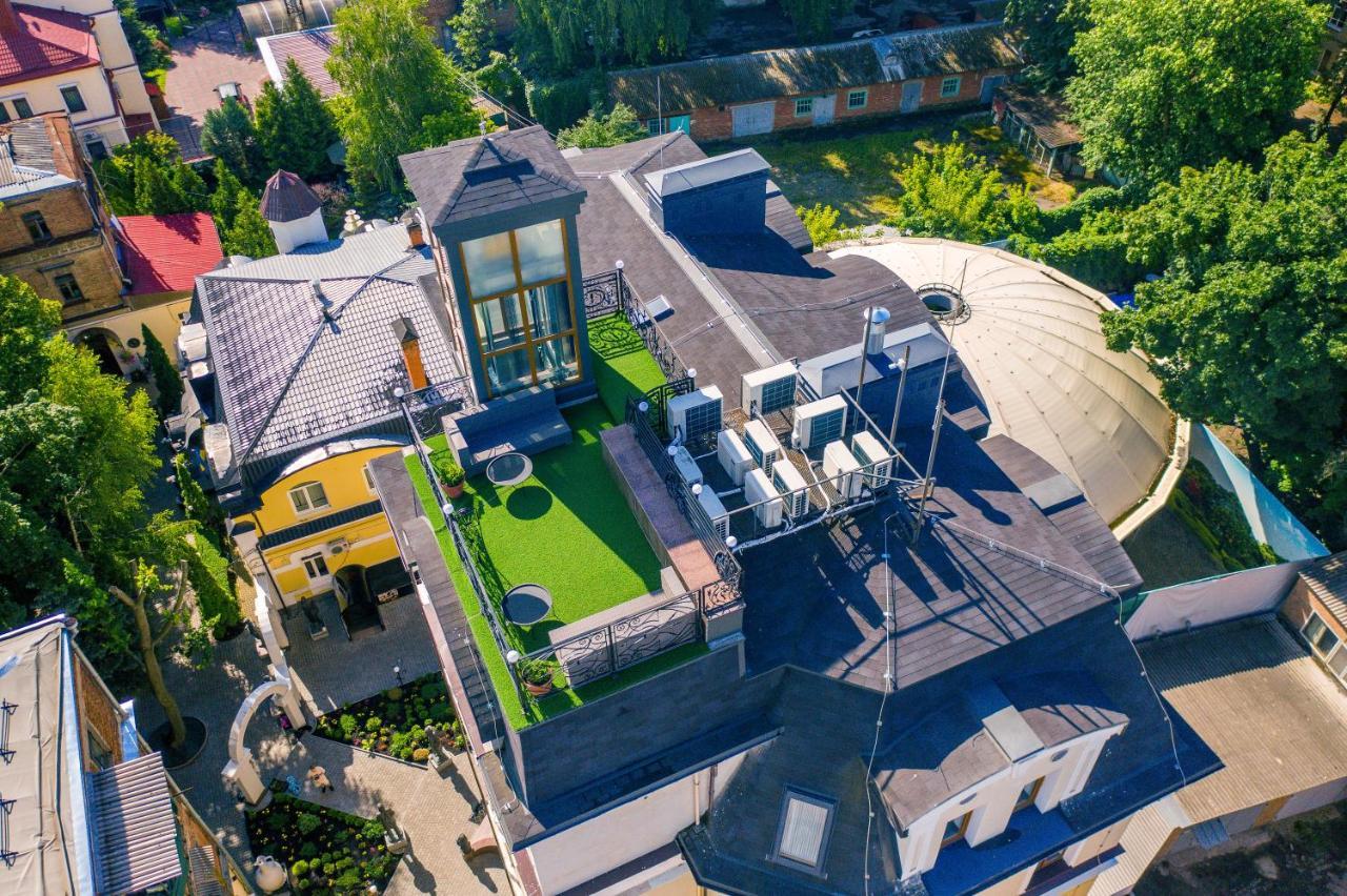 Hotel "Mandarin Clubhouse" Charkiv Exteriör bild